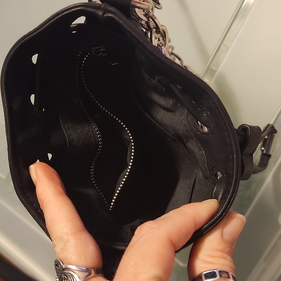 Small crissbody bucket bag - Picture 2 of 3